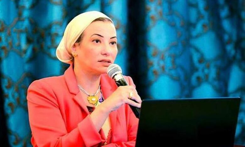 استقالة وزيرة البيئة ياسمين فؤاد